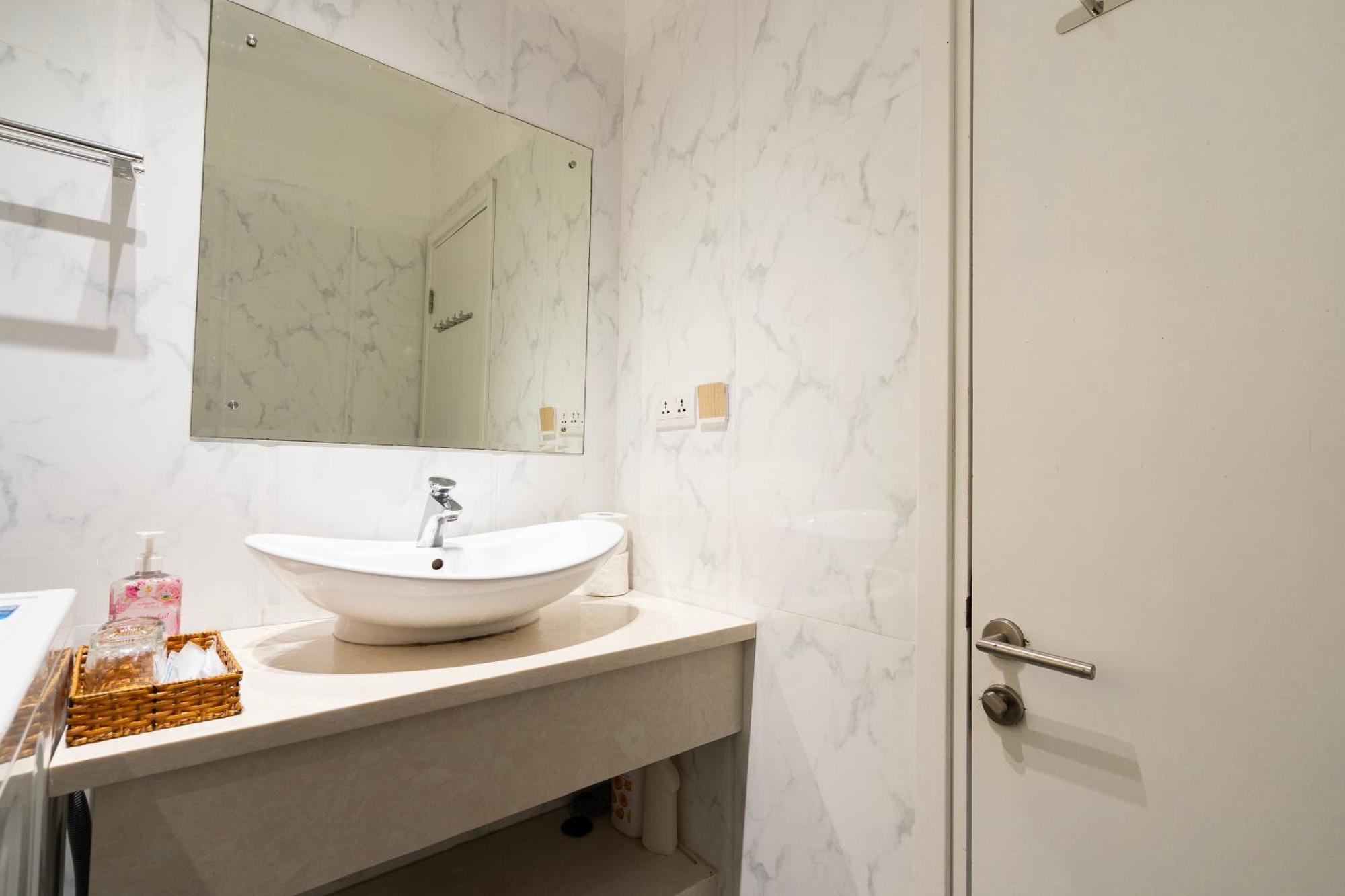 The Rixx Luxury Apartment Хошимин Экстерьер фото